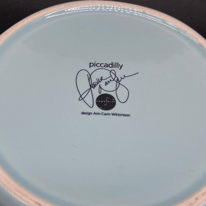 Ann-Carin Wiktorsson skål ljusblå keramik Sagaform