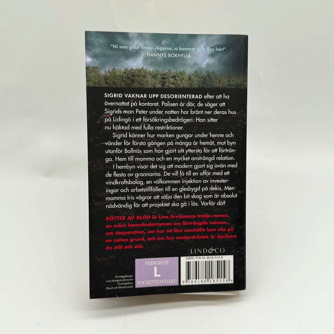 Roman "Rötter av Blod" av Lina Arvidsson