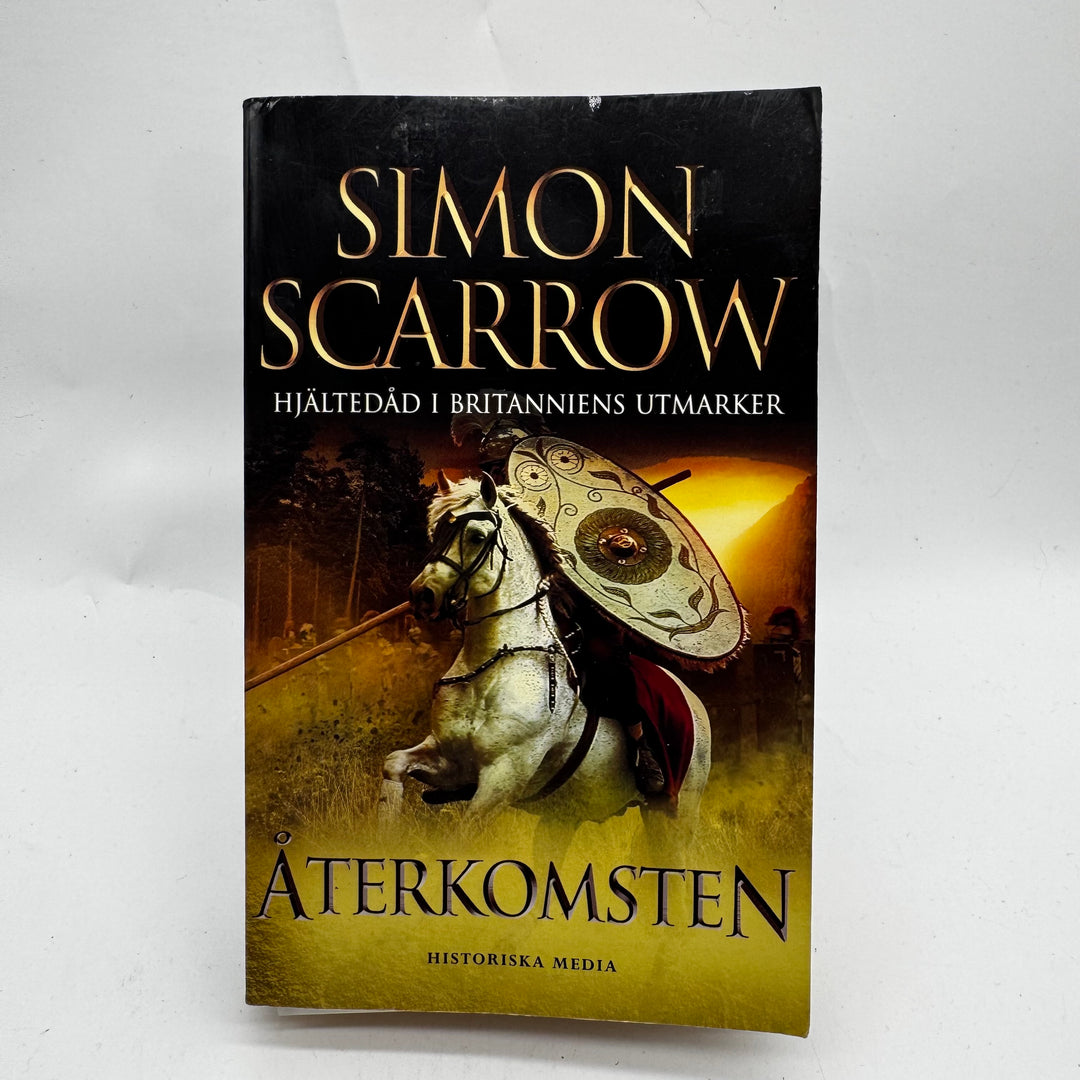 Simon Scarrows "Återkomsten" Bok i Fint Skick