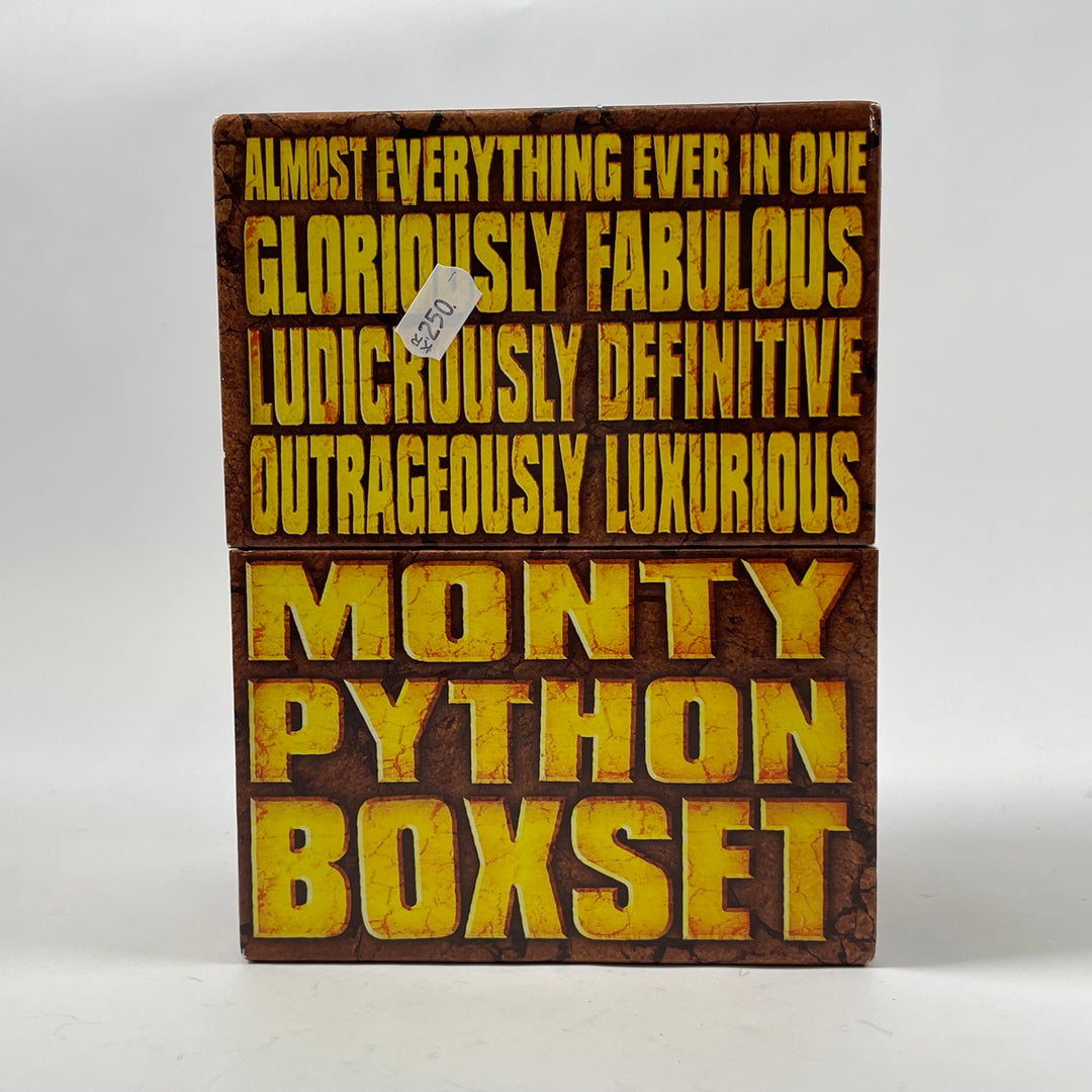Monty Python Retro DVD-boxset i mycket gott skick