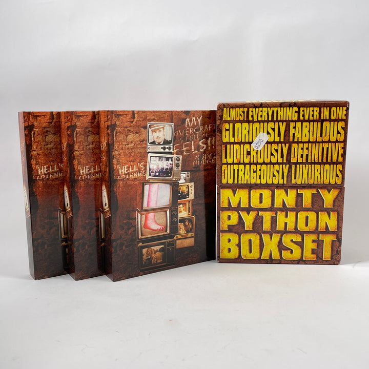Monty Python Retro DVD-boxset i mycket gott skick