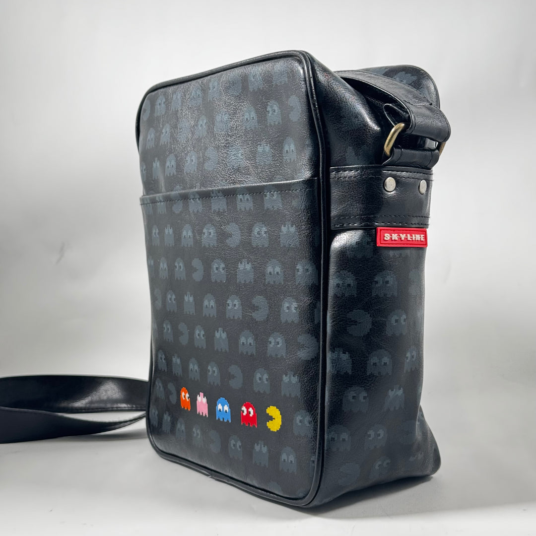 Retro Axelväska Skyline med Spelmotiv