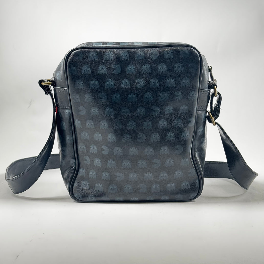 Retro Axelväska Skyline med Spelmotiv