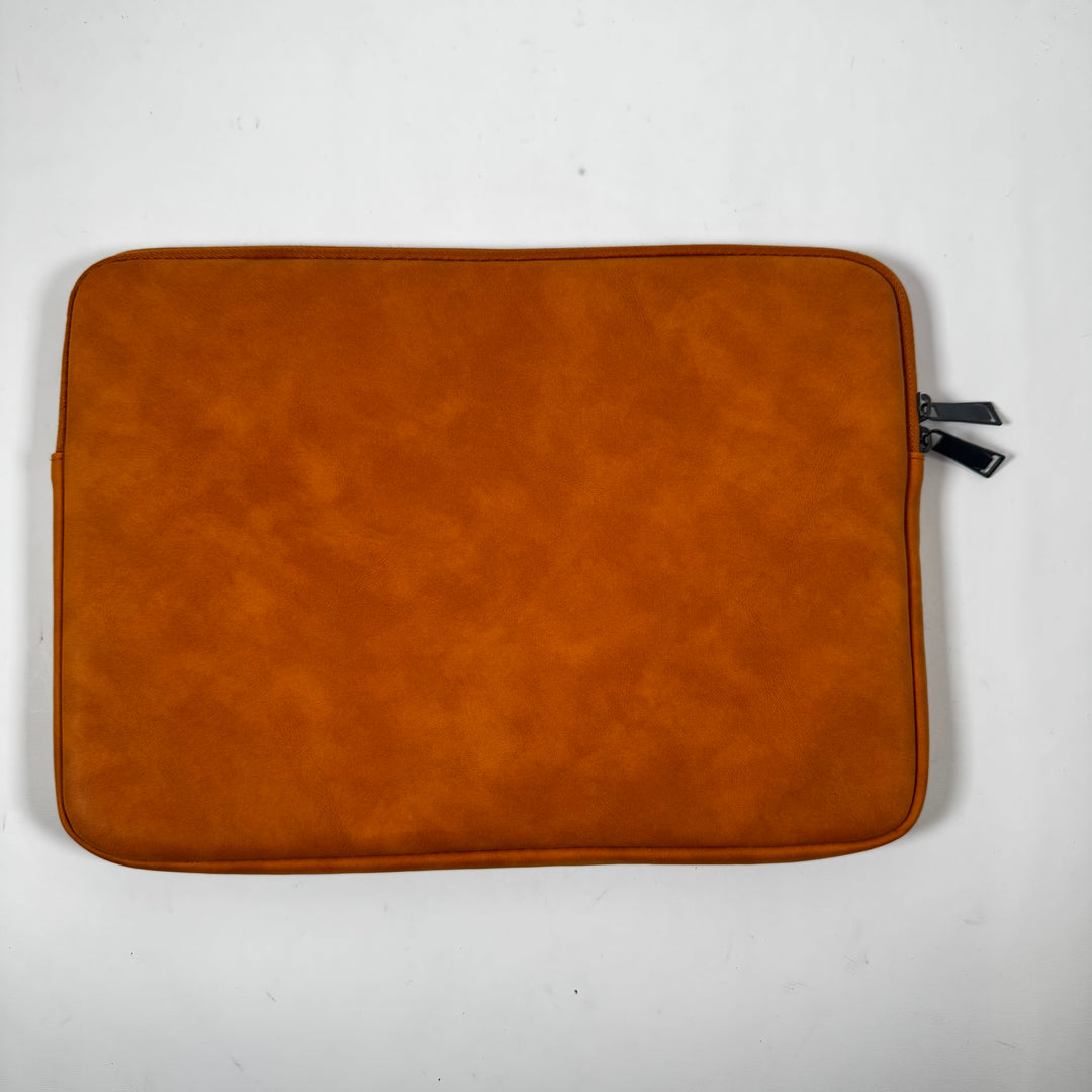 Klassisk datorväska i äkta brunt läder