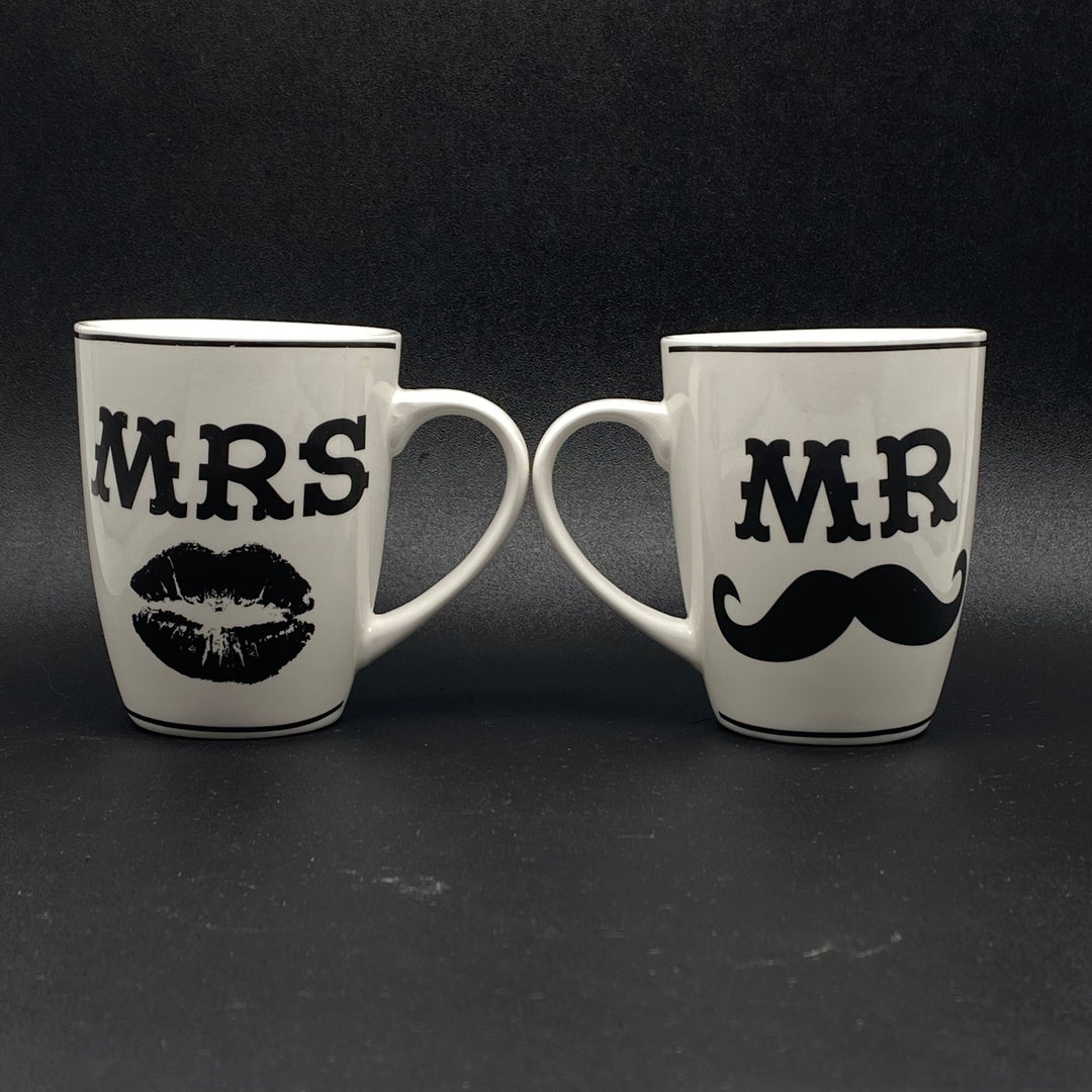 Unika Mr & Mrs kaffemuggar i porslin