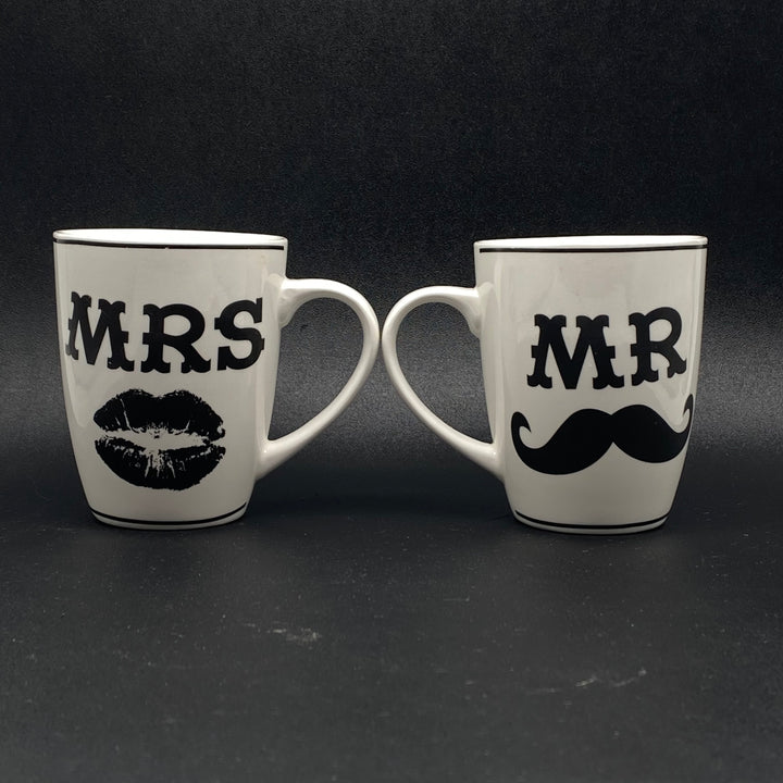 Unika Mr & Mrs kaffemuggar i porslin