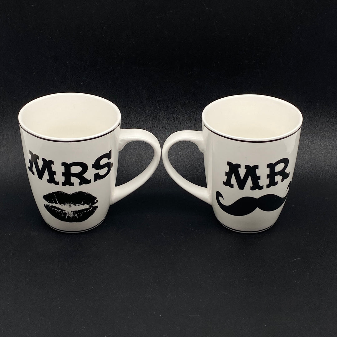 Unika Mr & Mrs kaffemuggar i porslin