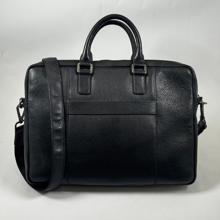 Elegant svart läderhandväska från MCO