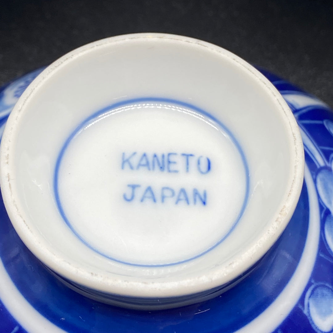 Japanska retroskålar från Kaneto i porslin