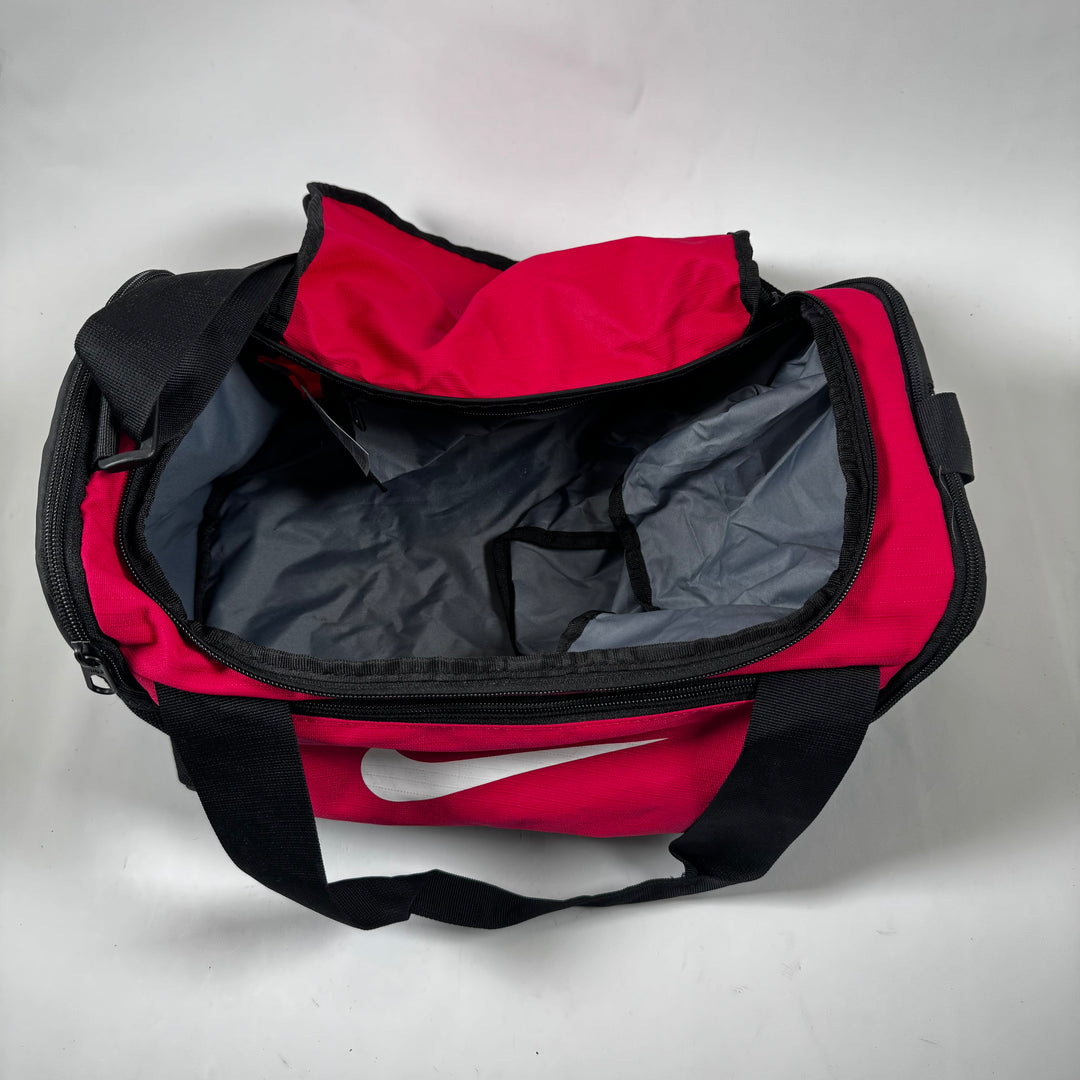 Rymlig Nike sportväska rosa och svart