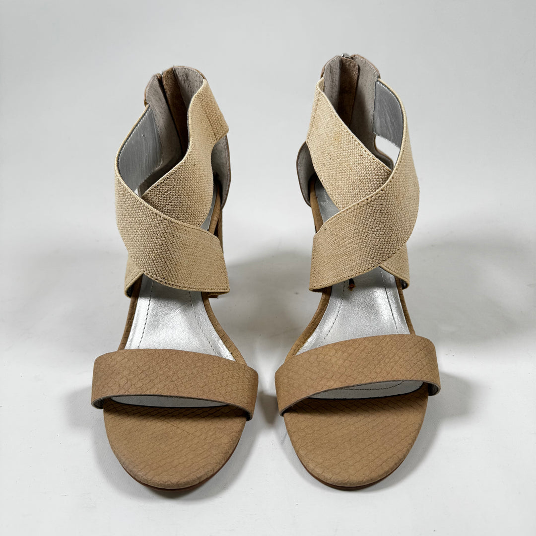 Tahari högklackade sandaler brun-beige läder
