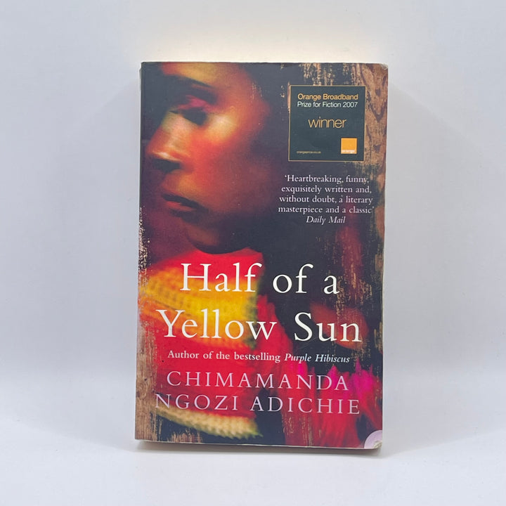 Half of a Yellow Sun begagnad roman