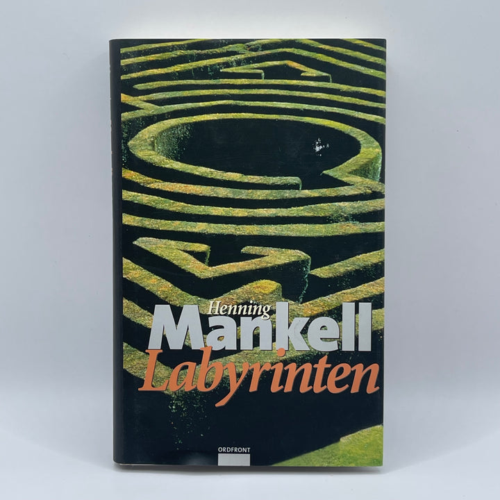 Henning Mankells Labyrinten kriminalroman begagnad bok