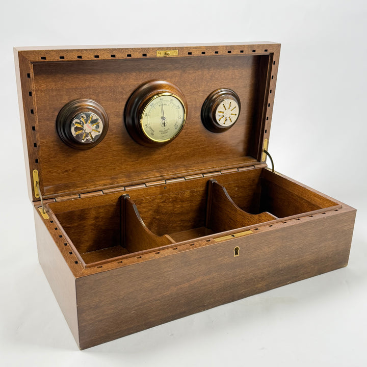 Retro cigarrhumidor i trä med hygrometer