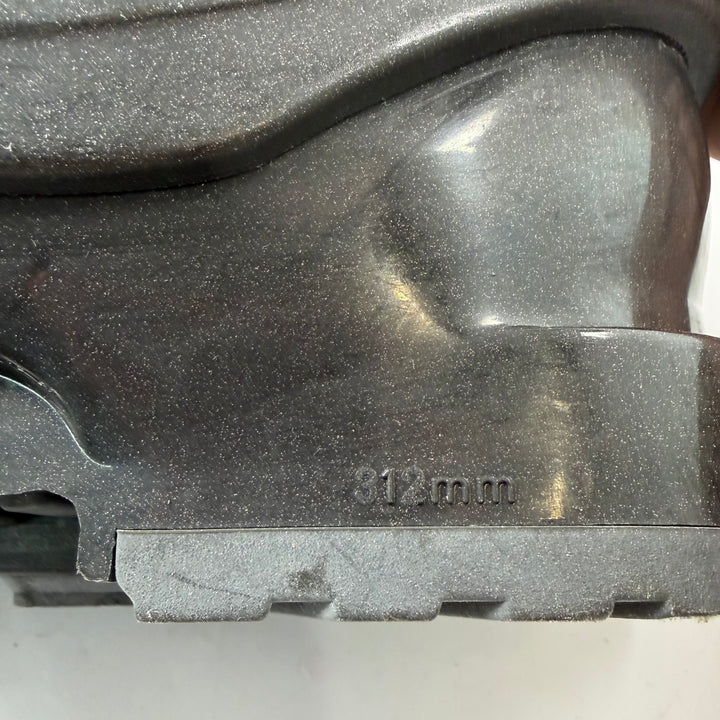 Alpina svarta skidpjäxor sportig modell