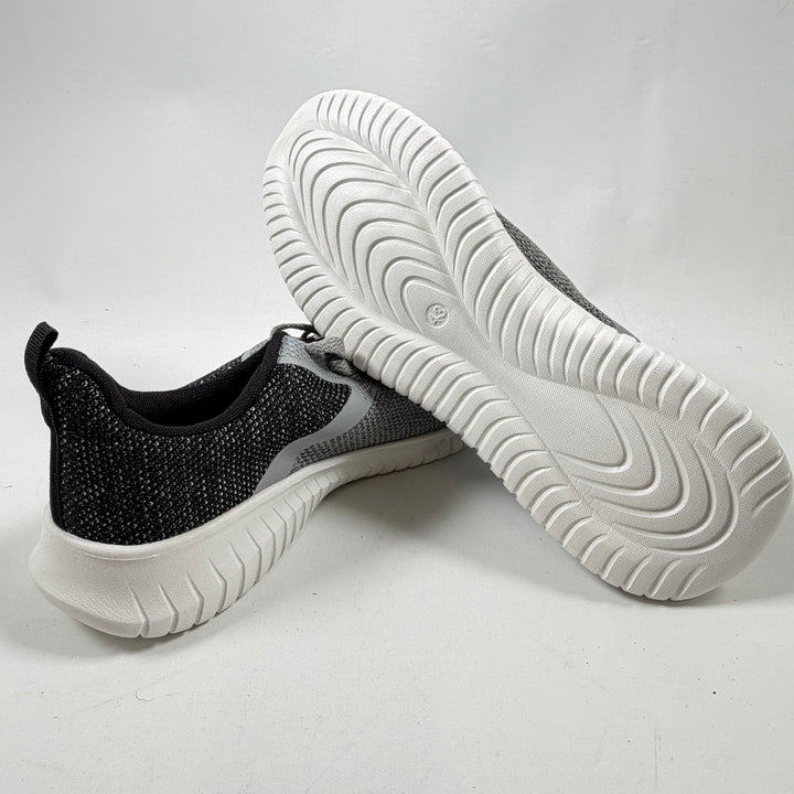 Grå moderna textilsneakers i gott skick