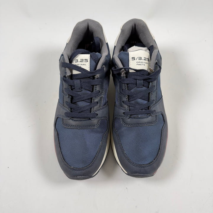 Blå och grå sneakers storlek 43