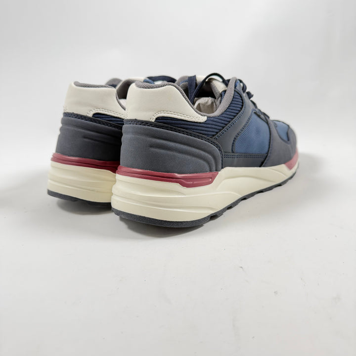 Blå och grå sneakers storlek 43