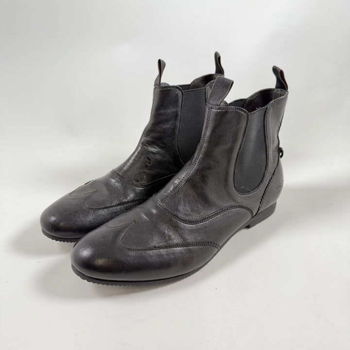 Hugo Boss eleganta herrstövlar i läder storlek 42