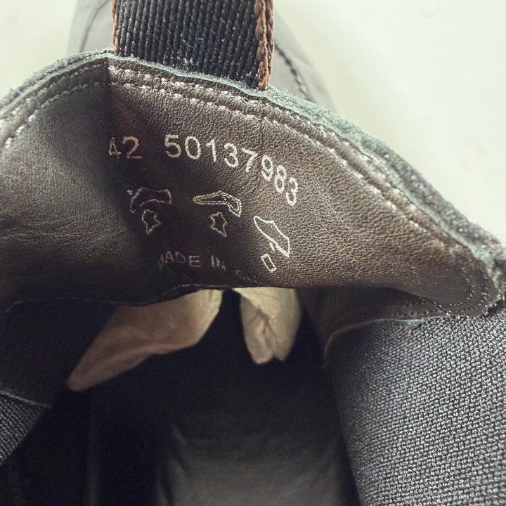 Hugo Boss eleganta herrstövlar i läder storlek 42