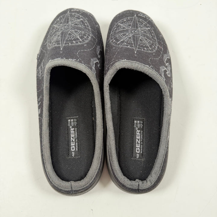 Gezer inneskor med nautisk kompassdesign