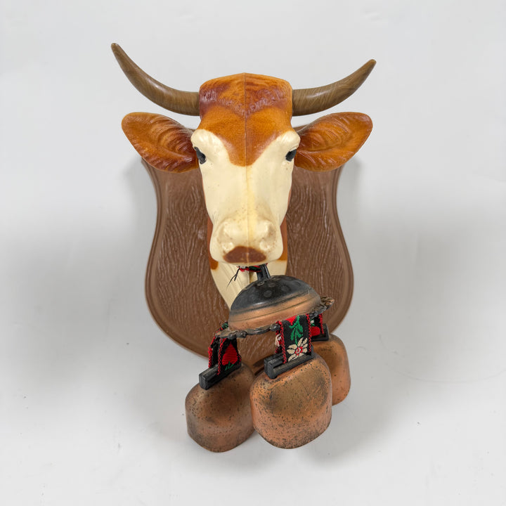 Retro väggdekorativ tjurhuvud i färgglad design