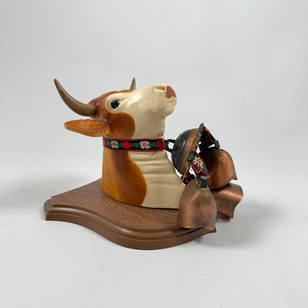 Retro väggdekorativ tjurhuvud i färgglad design