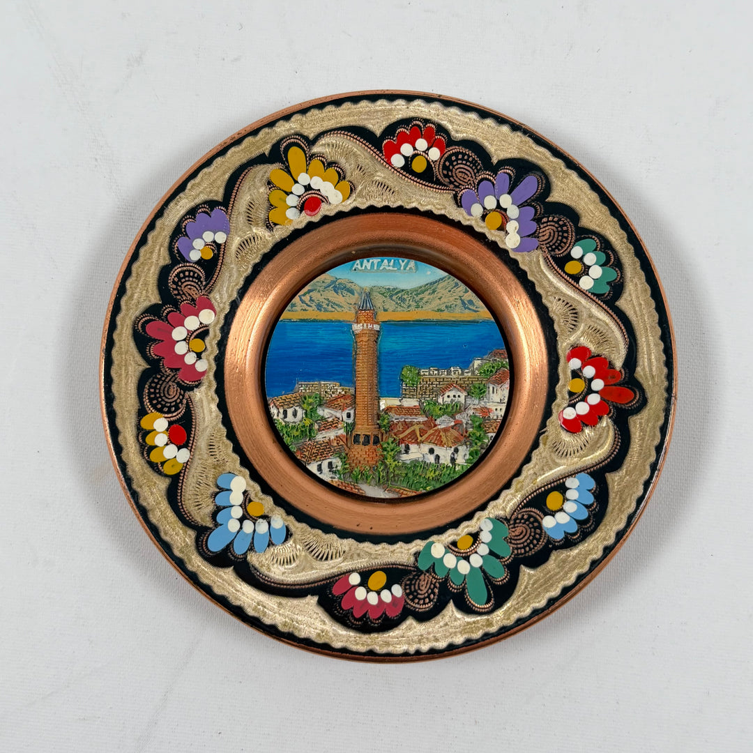 Retro dekorativ tallrik med Antalya-motiv