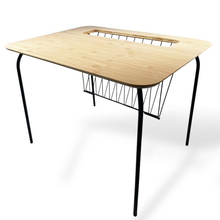 Modernt Skrivbord i Bambu med Metallben